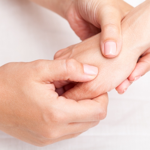 physical-therapy-clinic-hand-pain-relief-wise-physical-therapy-anchorage-ak